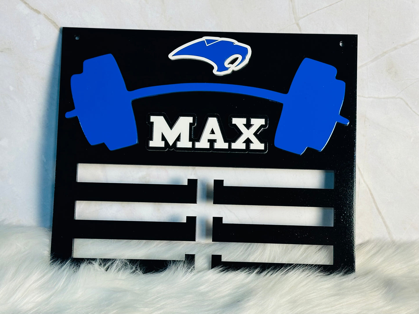 Powerlifting medal holder