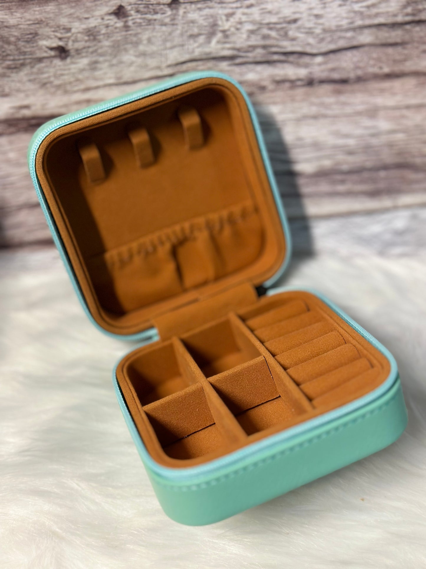 Jewelry case custom