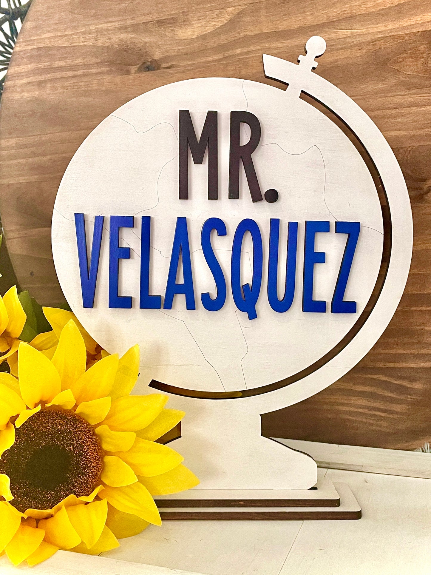 Globe Round Sign with name