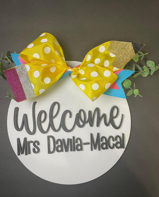 Pencil  bow Round sign