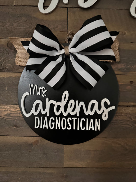 Custom Name  Round sign DIAGNOSTICIAN